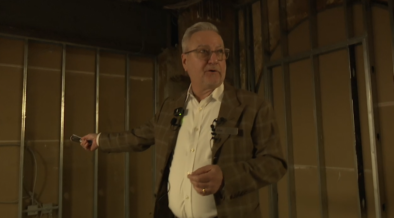 Oldest Las Vegas hotel celebrates milestone 120th anniversary on Fremont Street