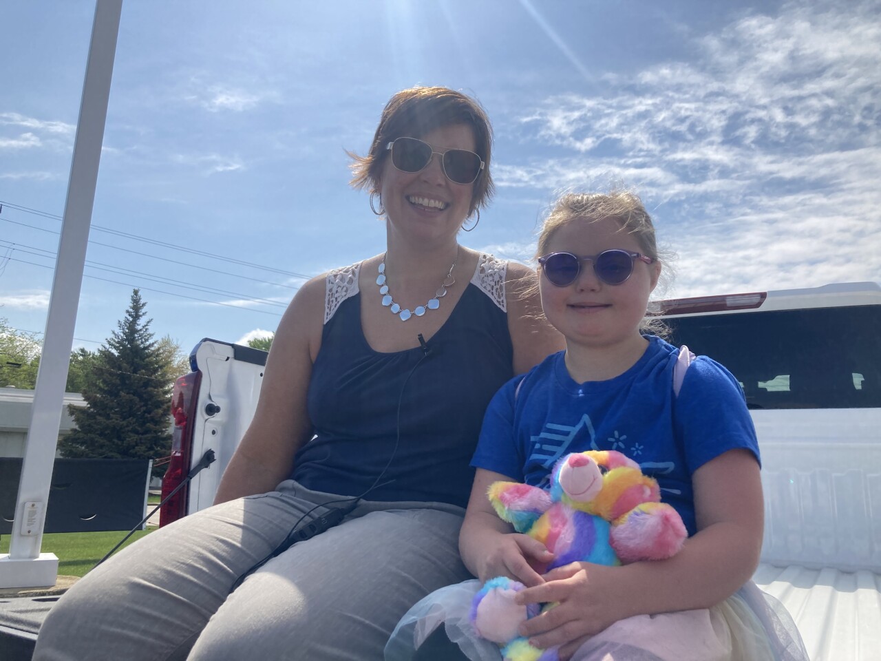Tiffany and Lydia Spoor