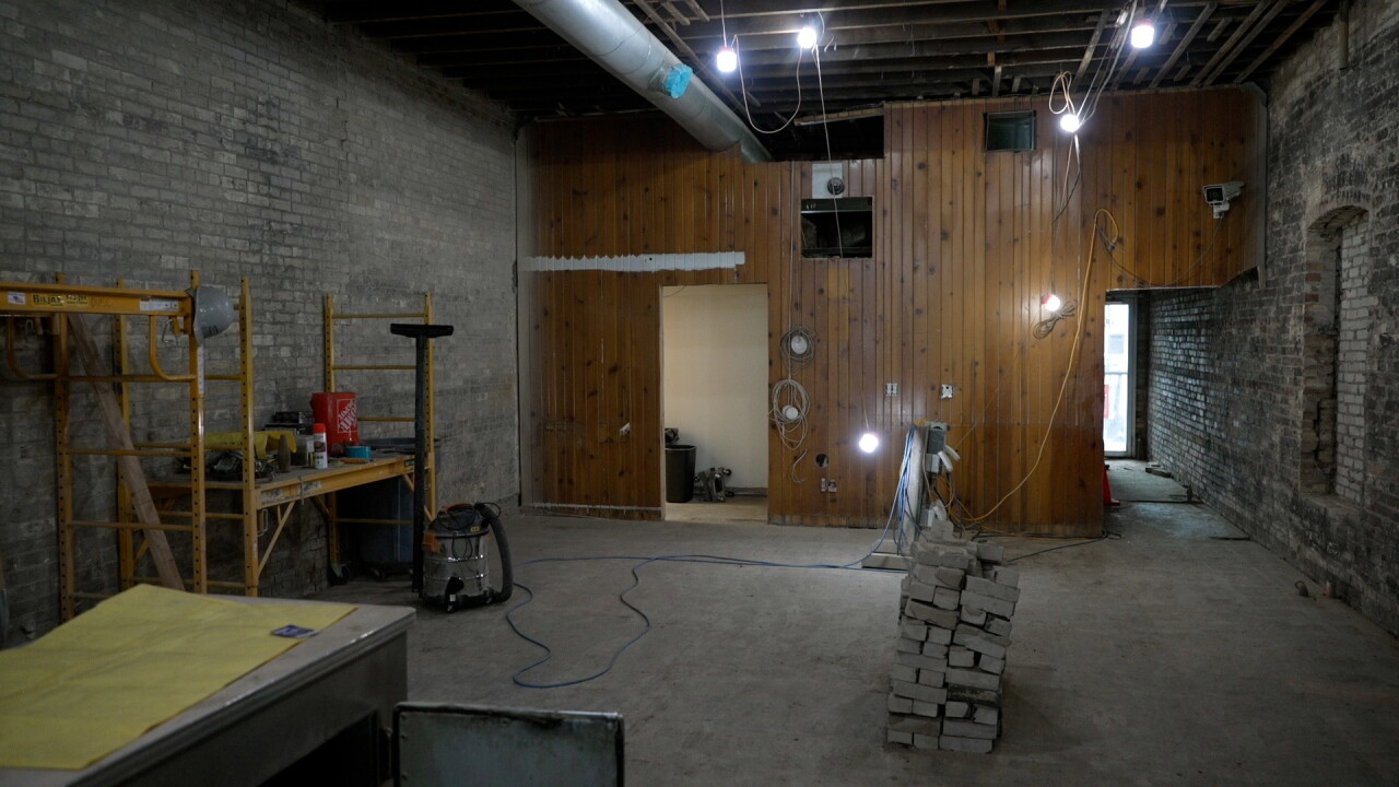 FRANK'S INTERIOR.jpg