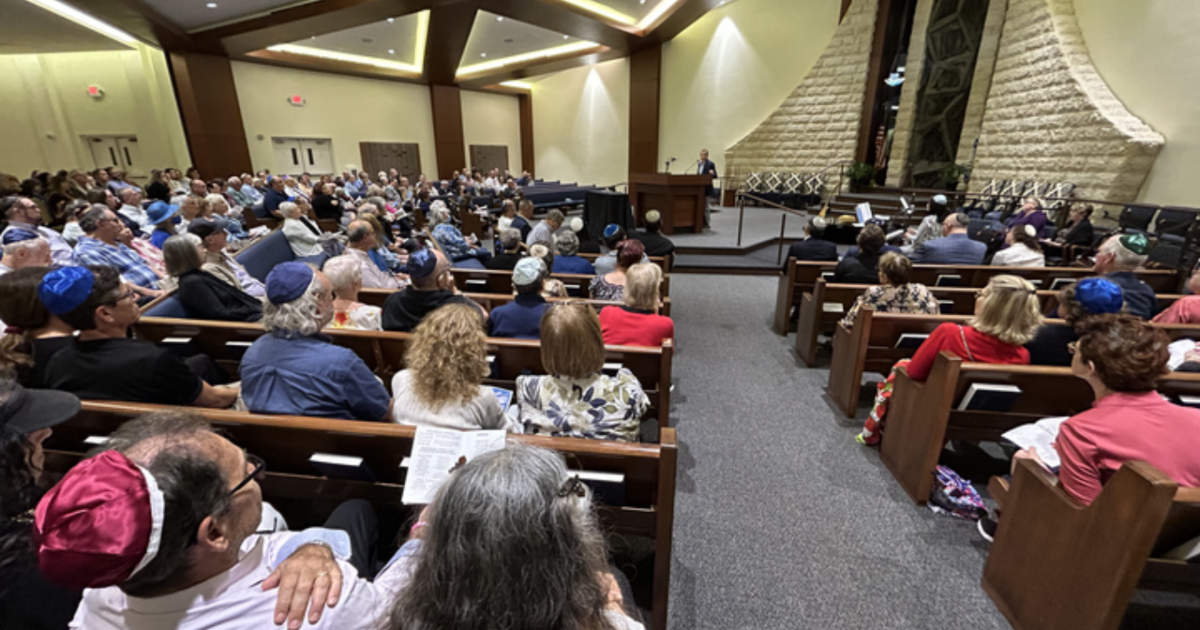 In Clearwater vigil, dozens pray for Israel after surprise attack by Hamas - Vimarsana News