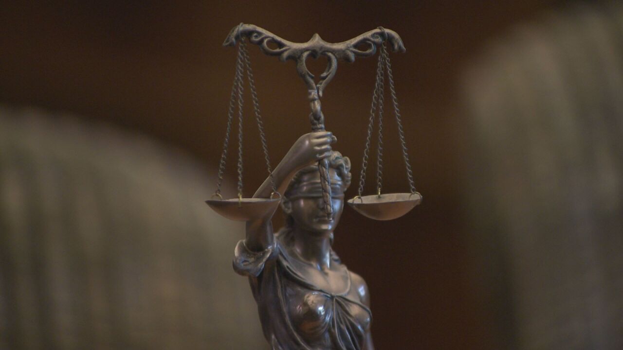 scales of justice 
