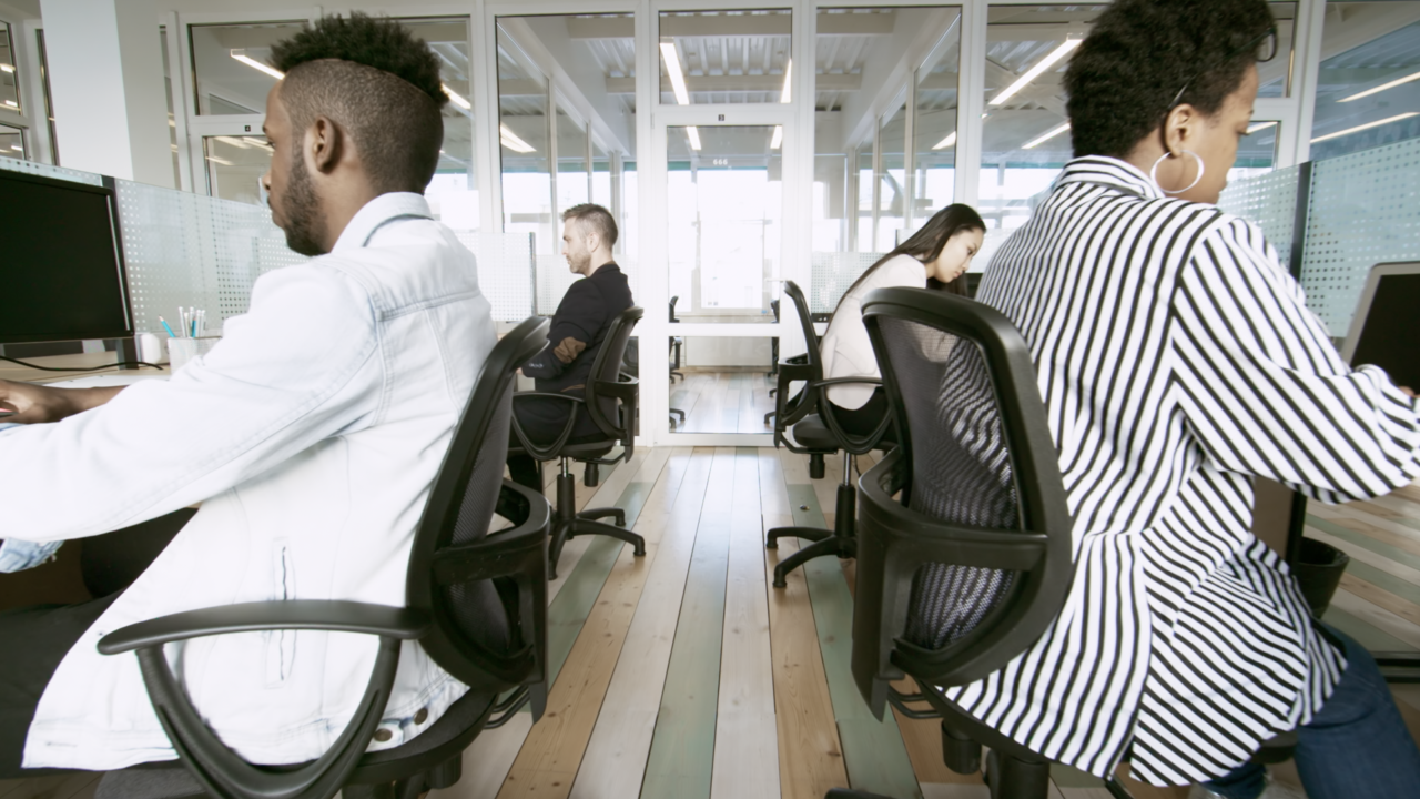 Offices, open-plan workspaces found to lower worker productivity