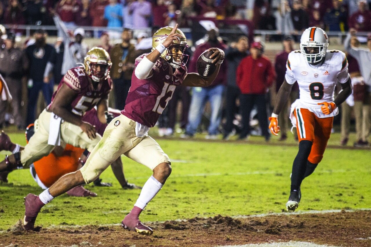 Florida State Seminoles QB Jordan Travis scores 2-point conversion with 25 seconds vs. Miami Hurricanes in 2021