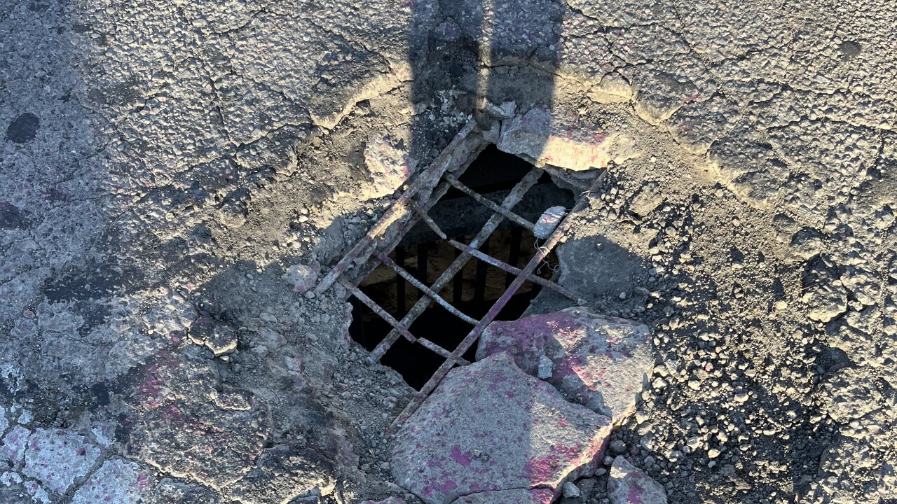 Lincoln Street bridge hole.jpg