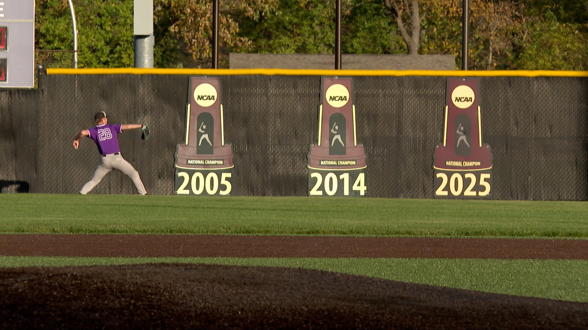 uww baseball 2.jpg