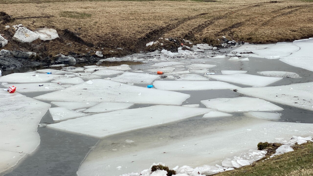 children killed when suv goes into pond 2.jpg