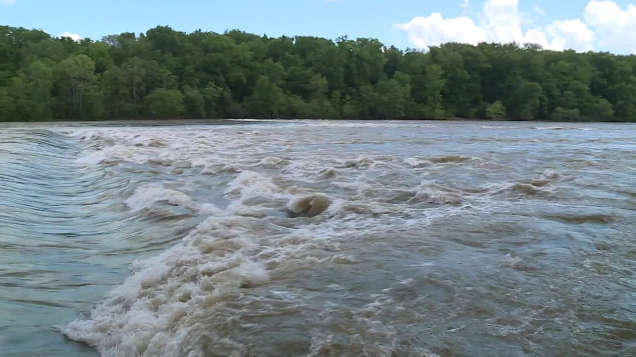 jamesriverrapids3.jpeg