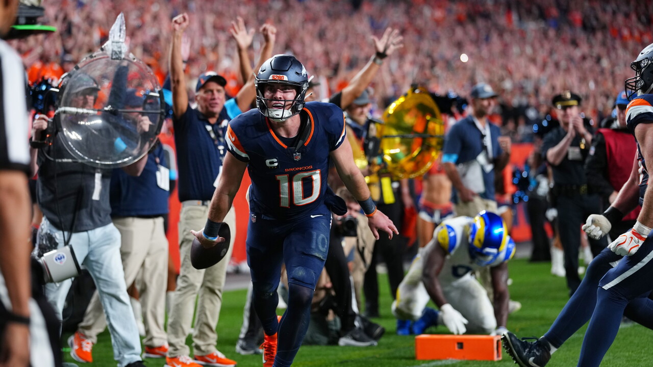 Rams Broncos Football