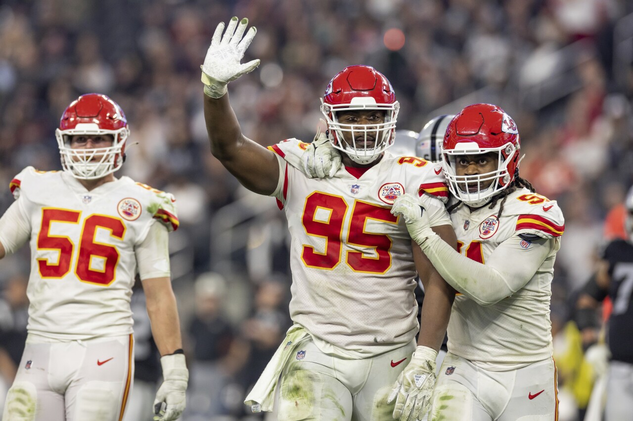 Chiefs Raiders Football