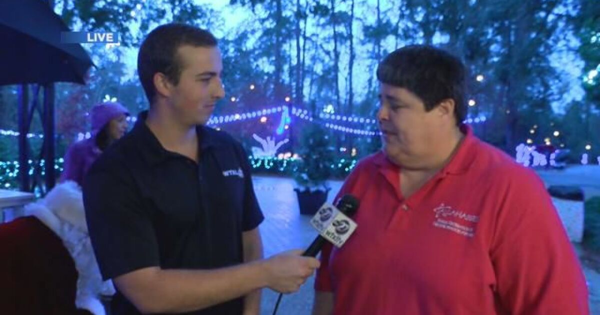 Tallahassee hosts Elf Night at Dorthy B. Oven Park