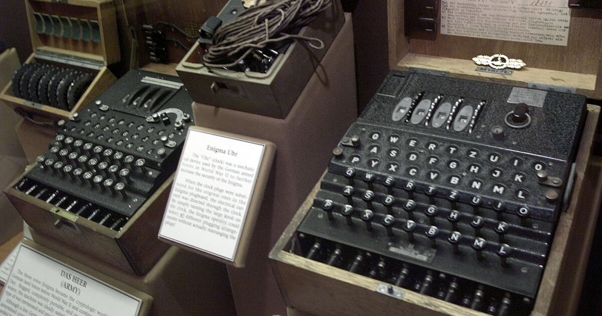 Items belonging to Alan Turing that were recovered in CO returned to England - Vimarsana News