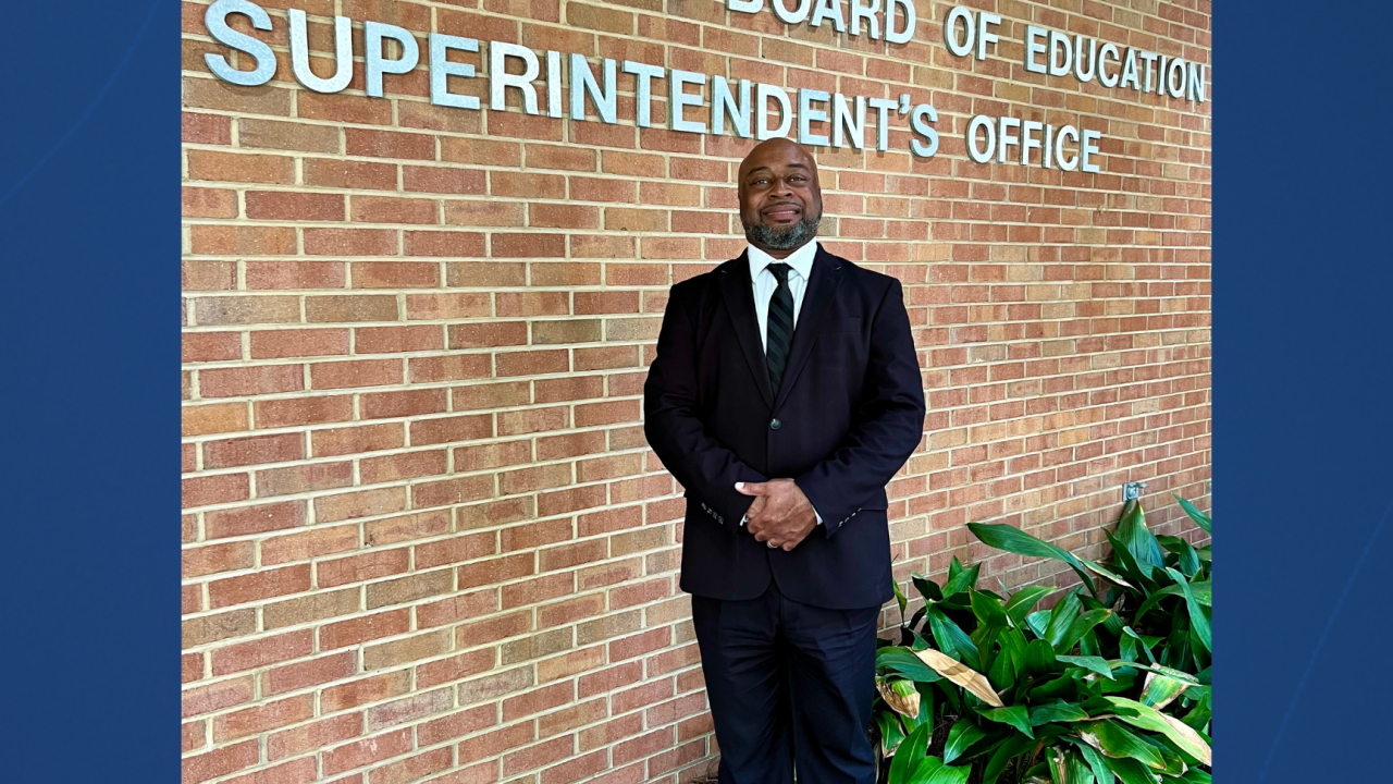Valdosta City Schools board of education approves Lockhart as