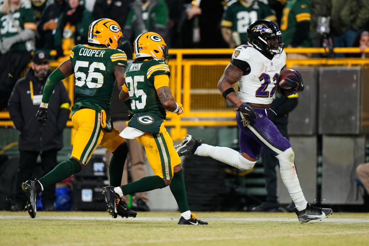 Ravens Packers Football