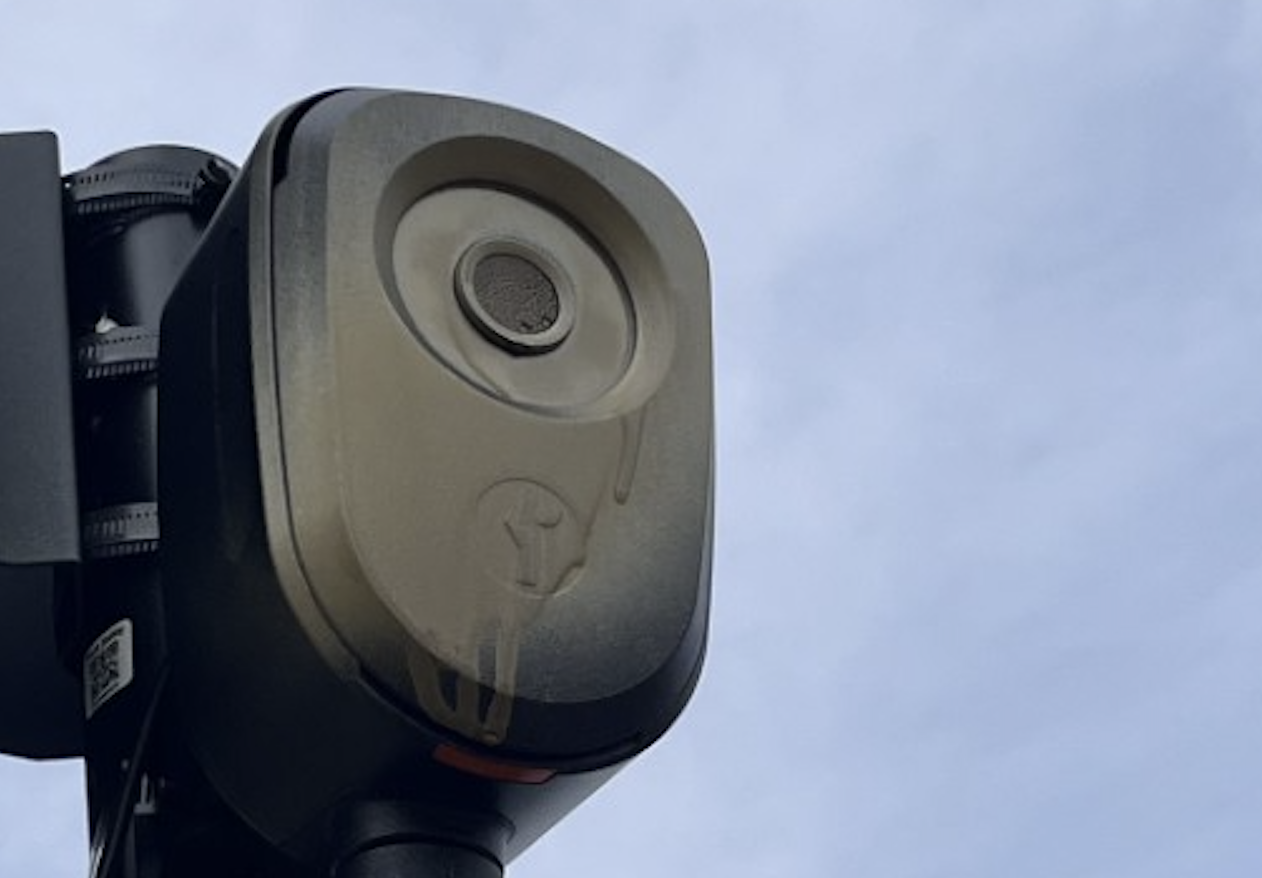 Camera lens painted.png