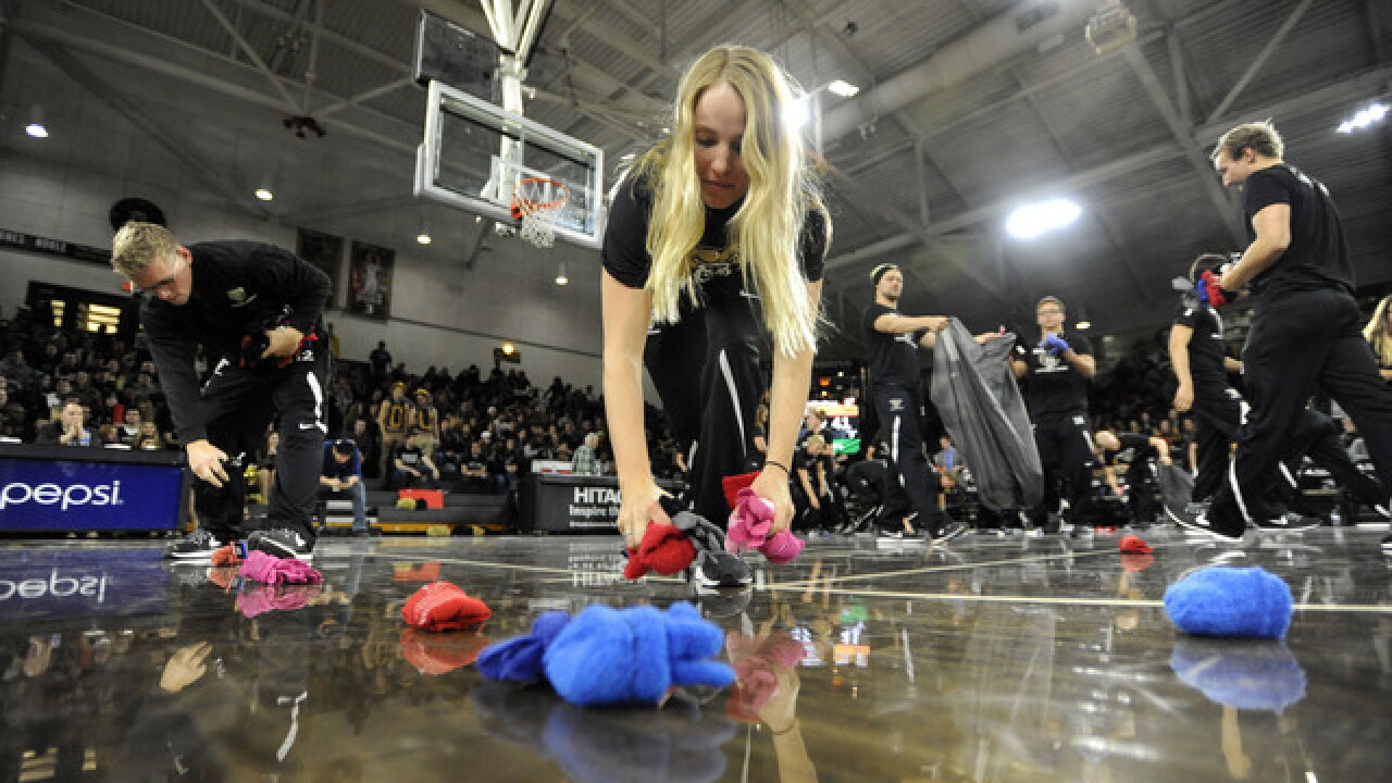 Oakland University hosts annual Mitten Toss
