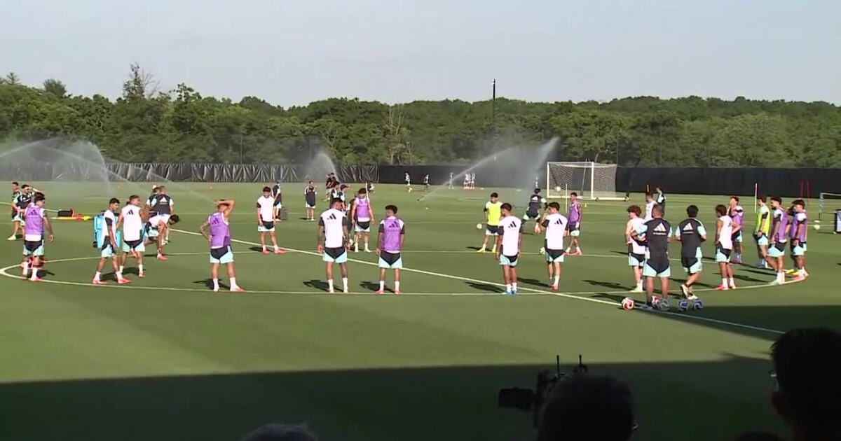 Argentina holds World Cup practice in front of media Wednesday in Kansas City, Kansas