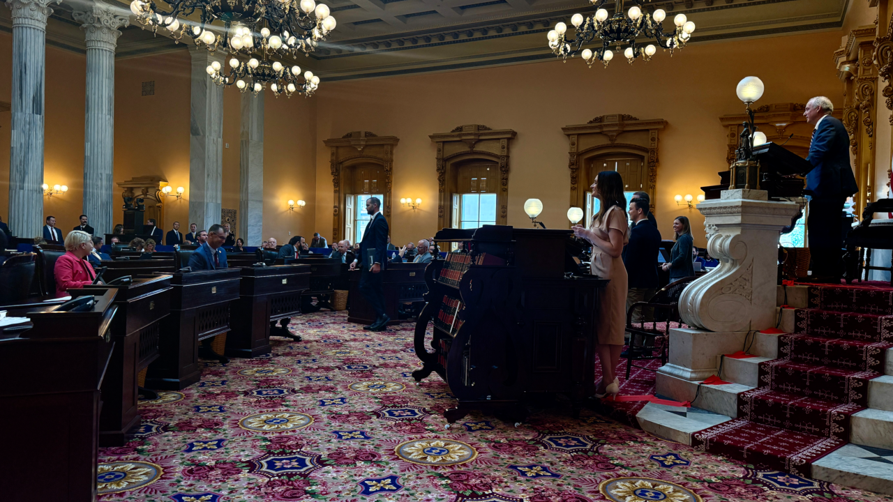 Ohio House special session in Senate chamber