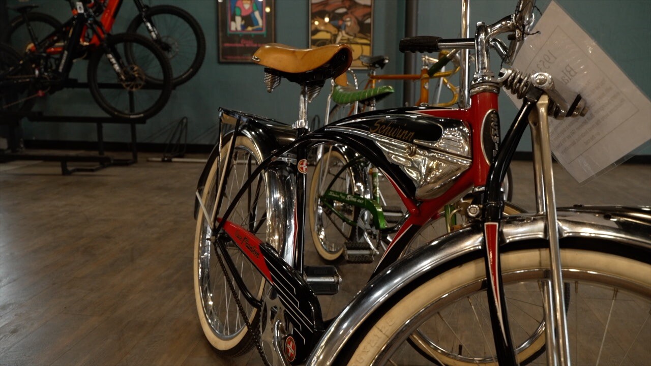 Schwinn Bicycle.jpg