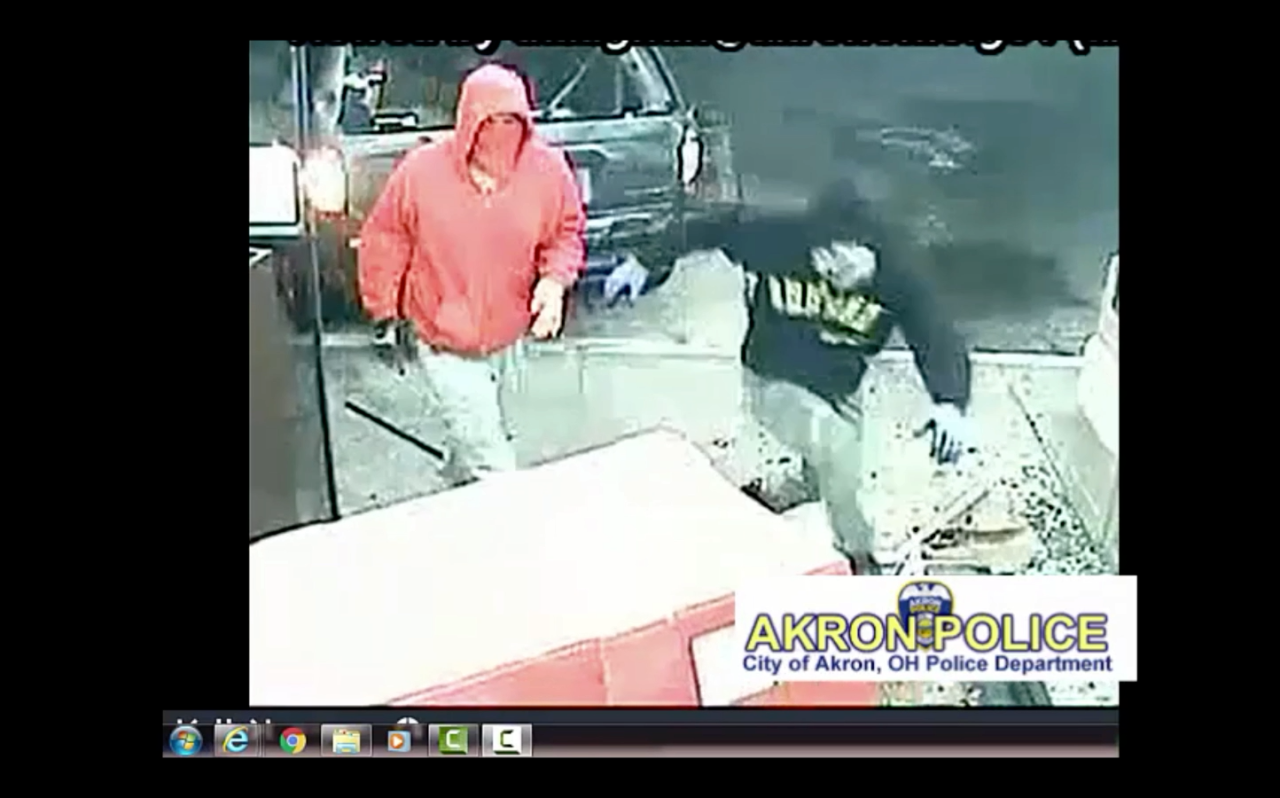 Thieves ram van into Akron gas station, steal ATM