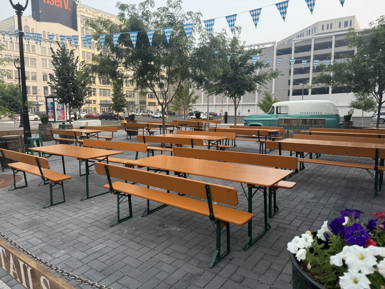 Empty patio at Draft & Co. 