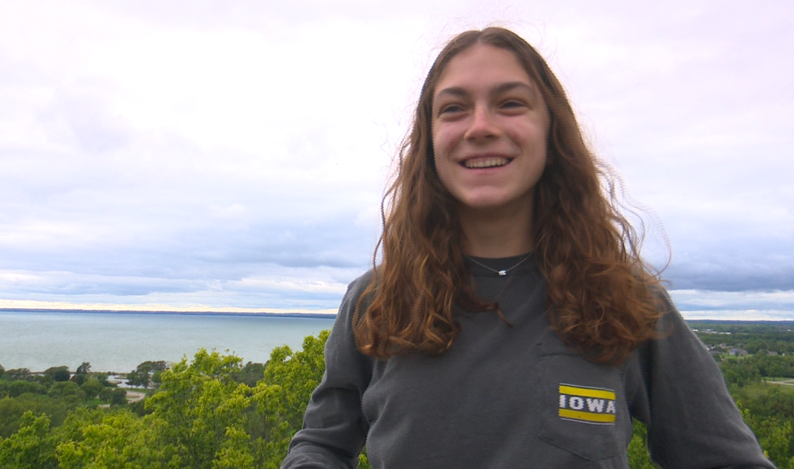 'Feels a lot like November right now': Northeast Wisconsin celebrates unofficial end to summer with fall-like temperatures