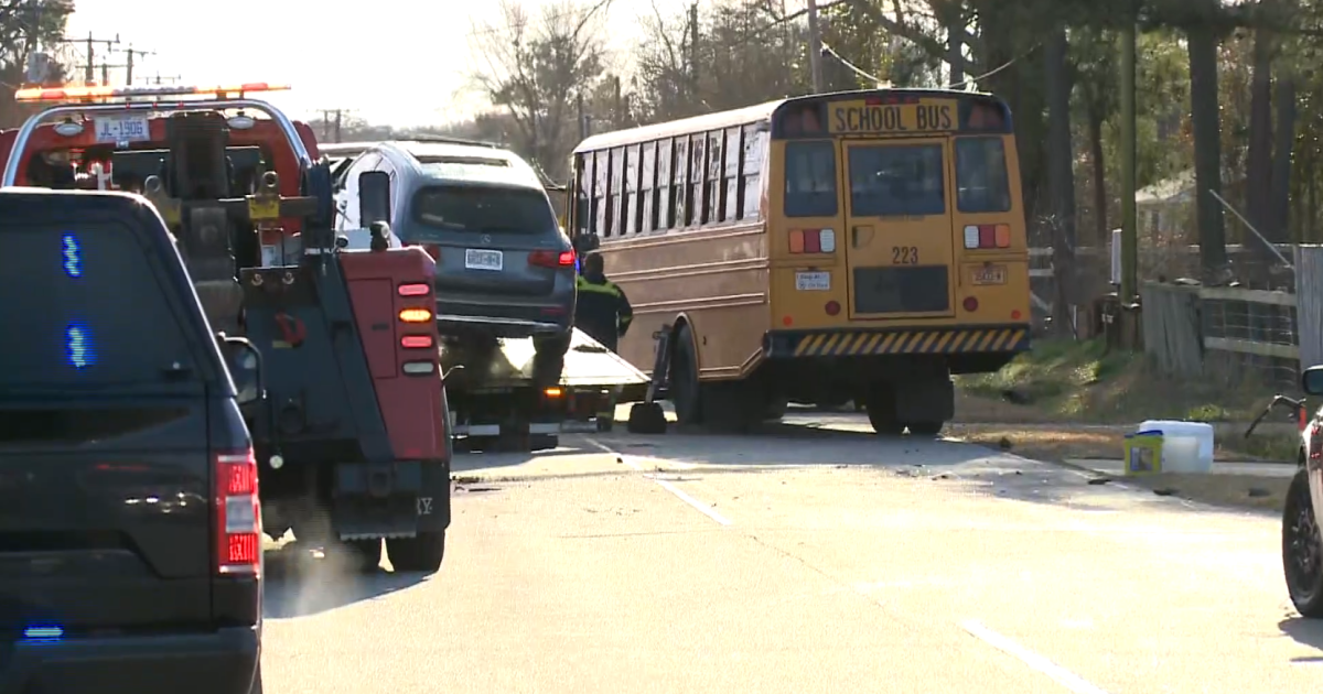 Four students, driver injured in Pasquotank school bus crash with SUV