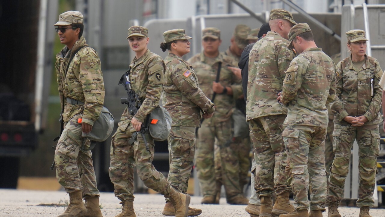 APTOPIX National Guard Cities Chicago
