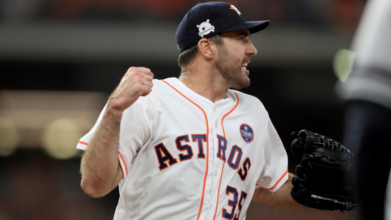 Detroit Tigers congratulate Justin Verlander on World Series win