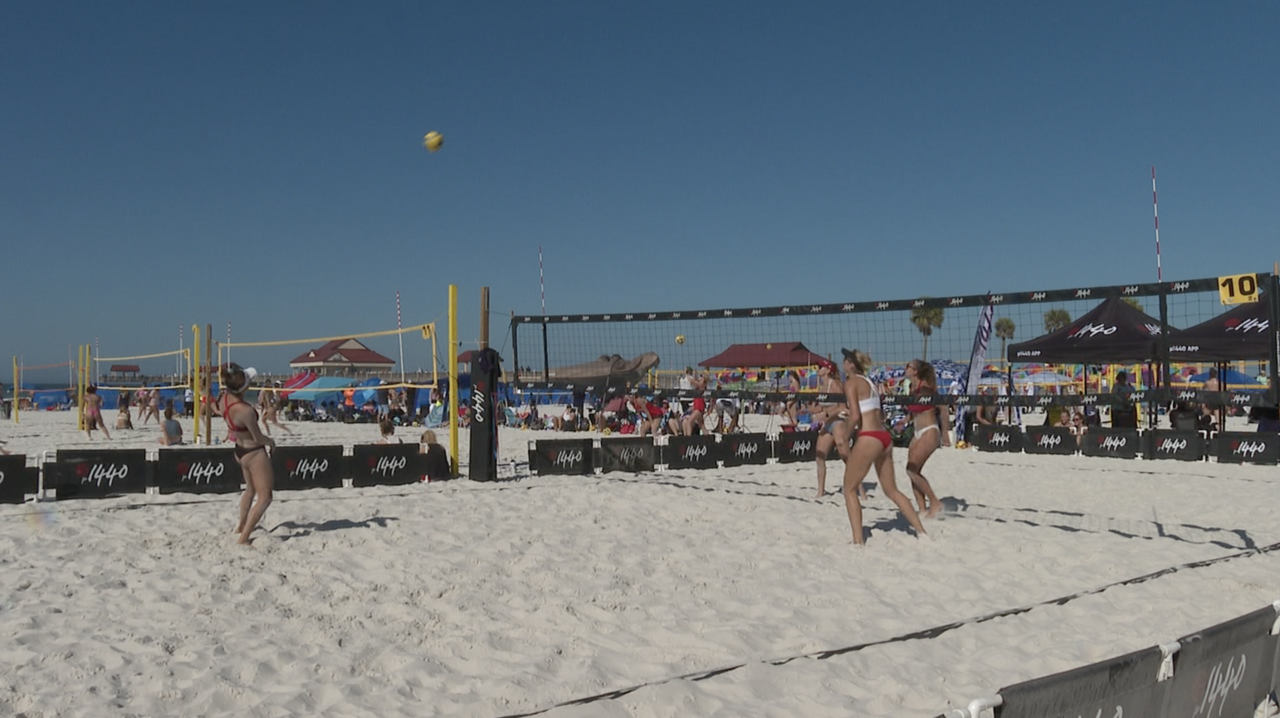 beach volleyball-clearwater (2).png