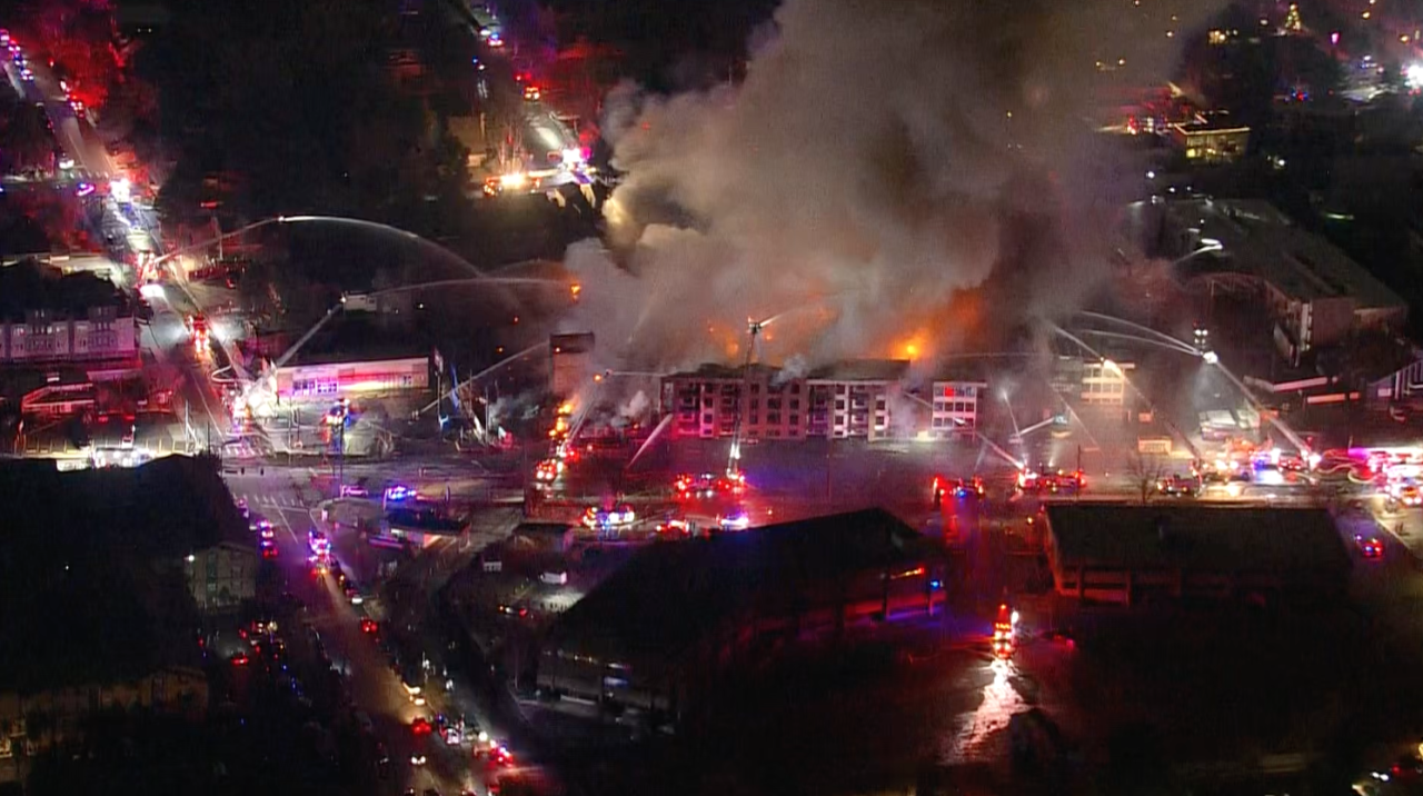 Leetsdale fire in denver jan 2 2025