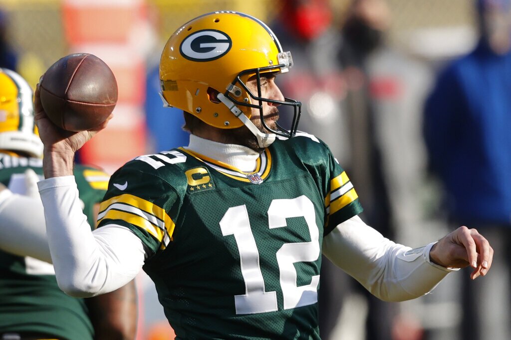 Aaron Rodgers, if cleared by doctors to fly, will be at Sunday