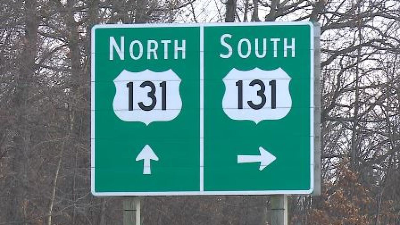 Man beaten, robbed by 6 on highway