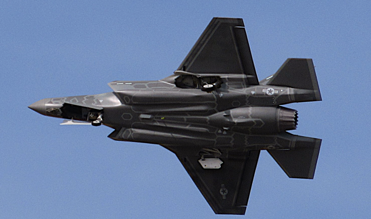 RC fighter jet