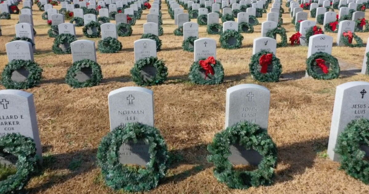 Wreaths Across America tying community together to honor fallen heroes - Vimarsana News