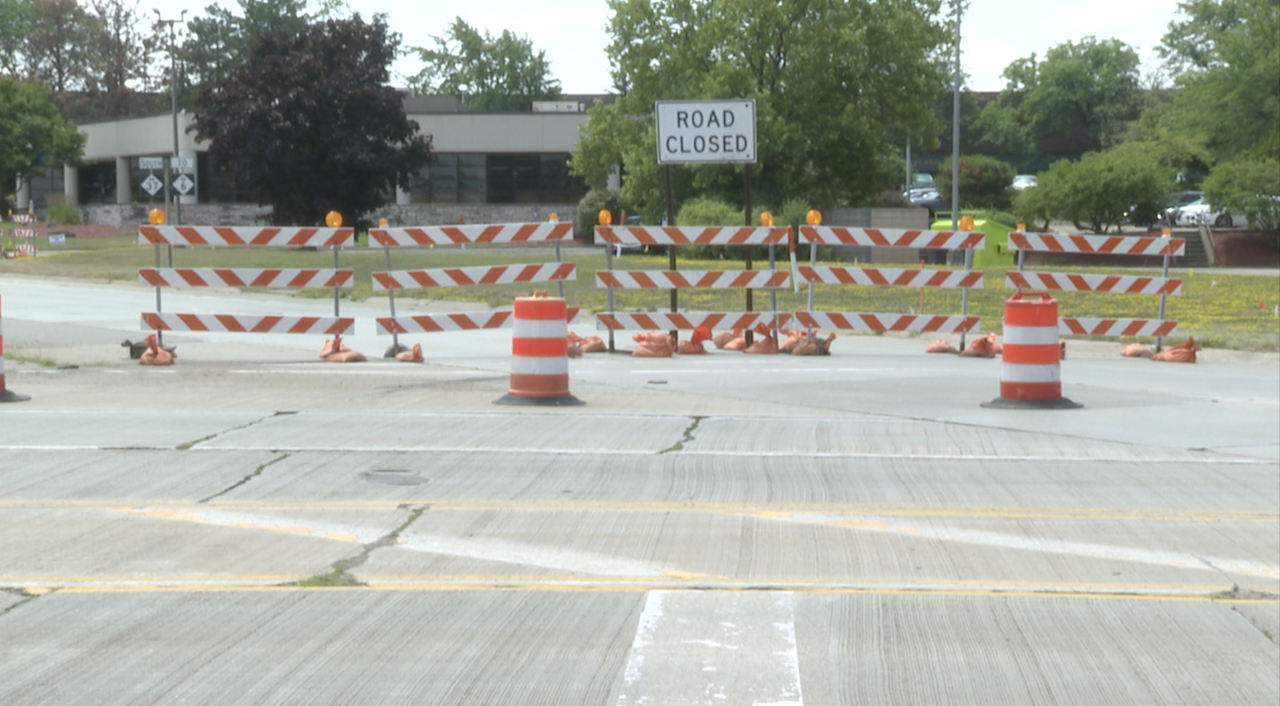 South bound lanes closed