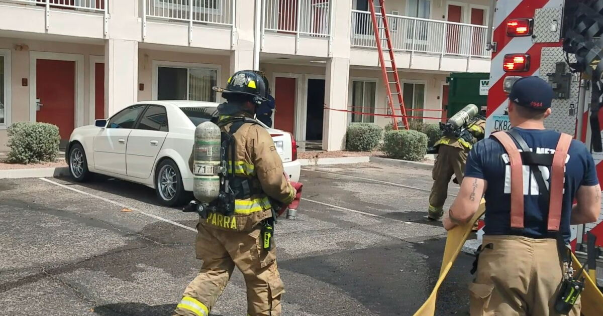 Rural Metro crews respond to fire south of Tucson