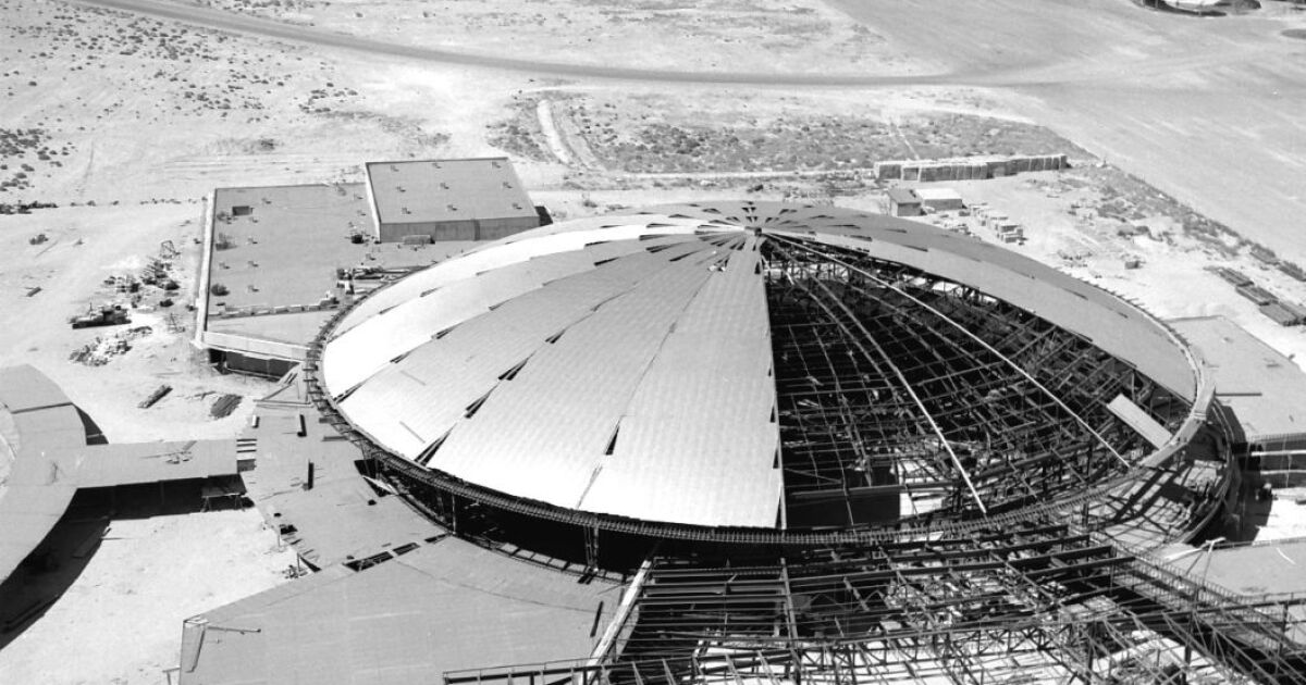 las-vegas-convention-center-celebrates-anniversary-on-wednesday