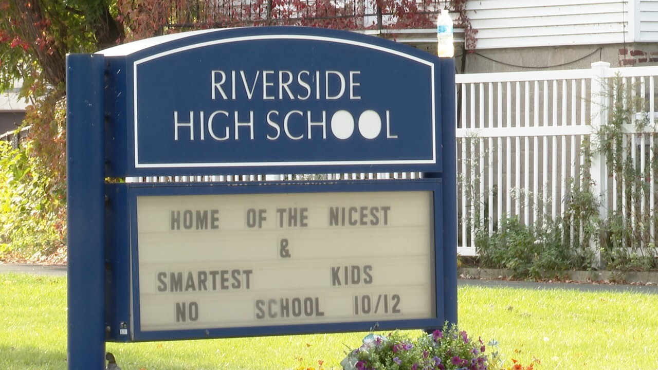 RIVERSIDE SIGN.jpg