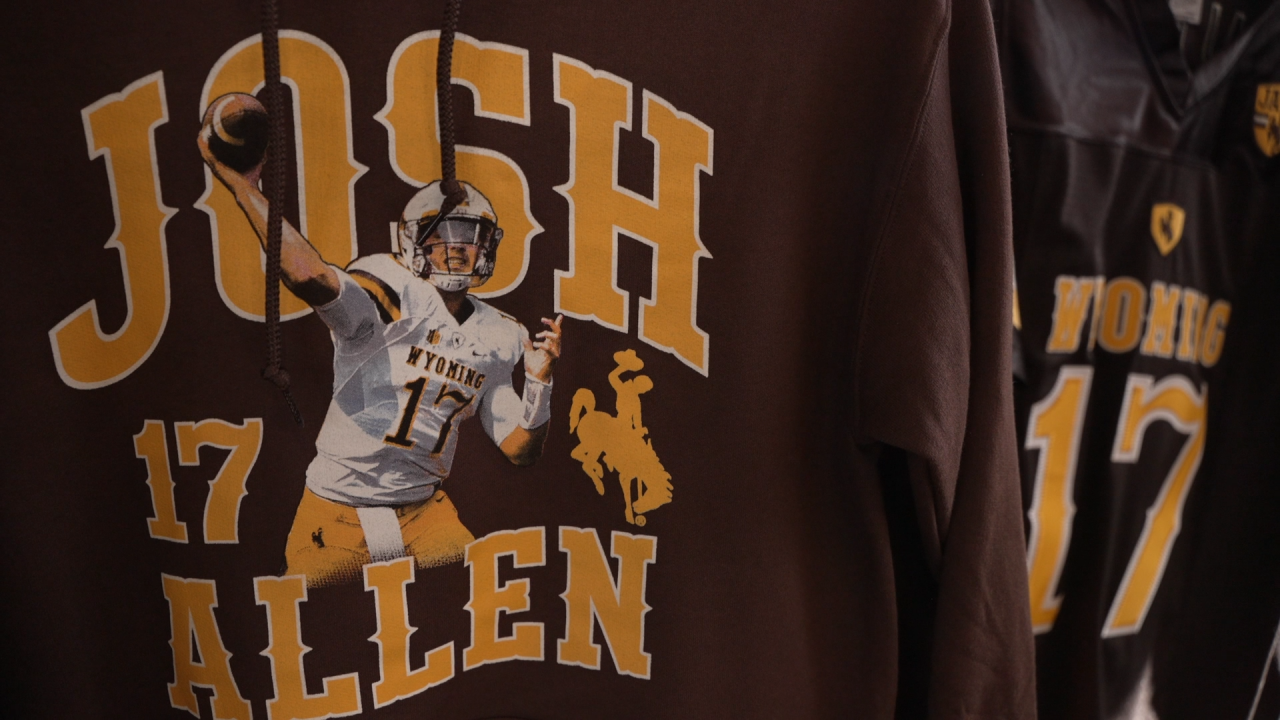 BRONCOS-TORN-ALLIANCES PKG CR 011525.00_00_59_19.Still004.png