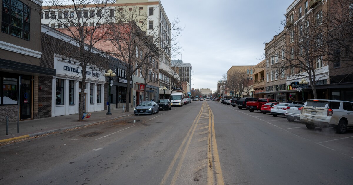 Free parking boosts holiday shopping in downtown Great Falls Free parking boosts holiday shopping in downtown Great Falls