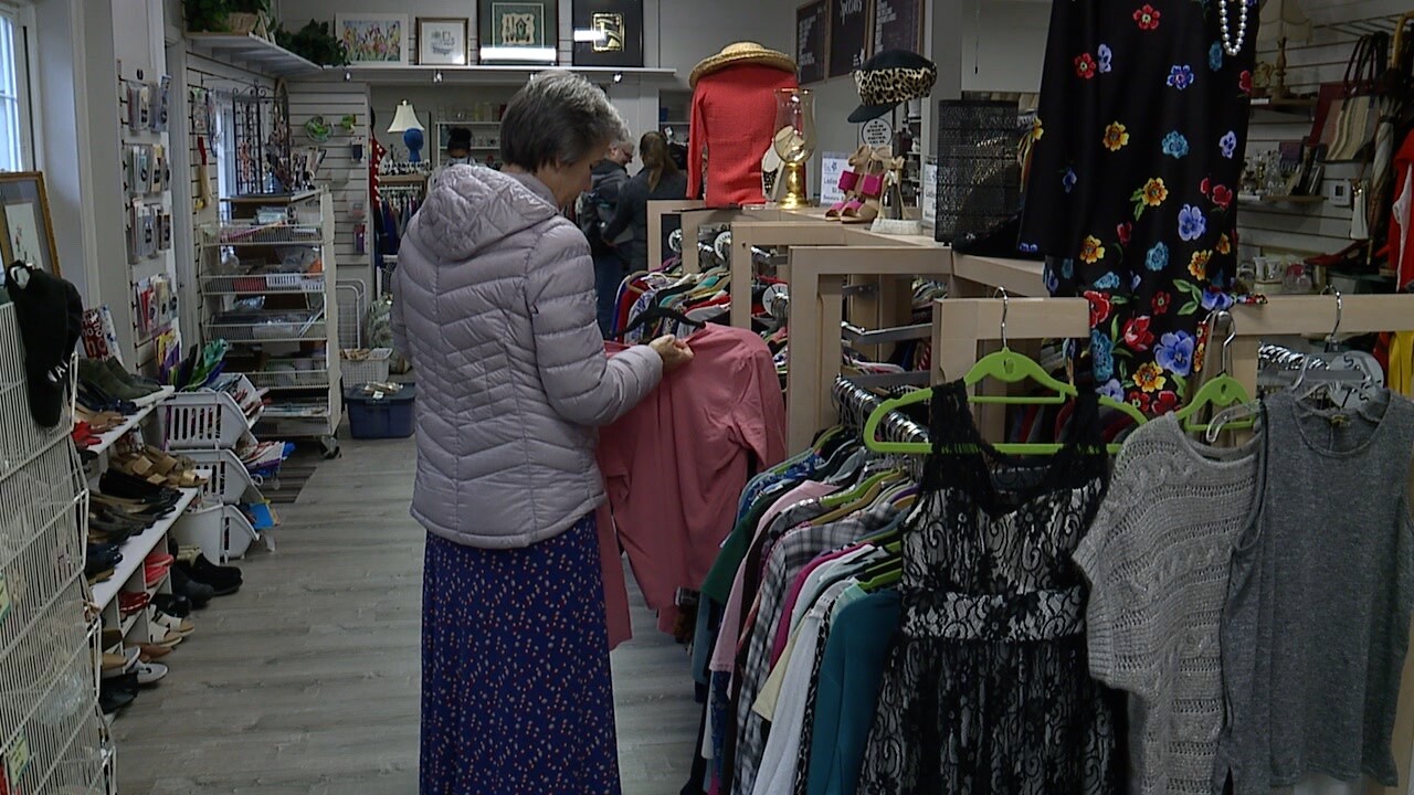 102621 brookbank 6 pm pkg.jpg