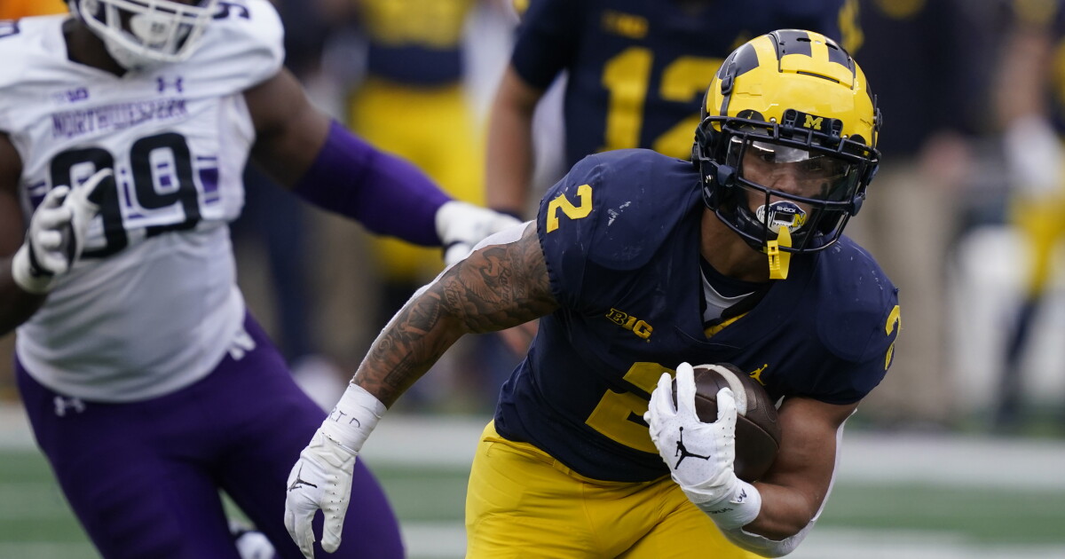No. 6 Michigan pulls away in 2nd half to beat Northwestern