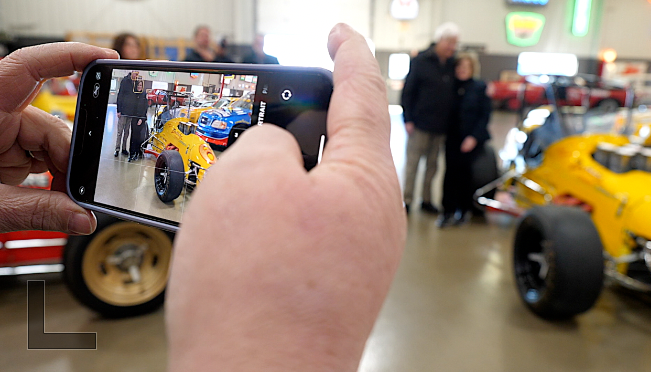 Family gathers to see restored race cars 