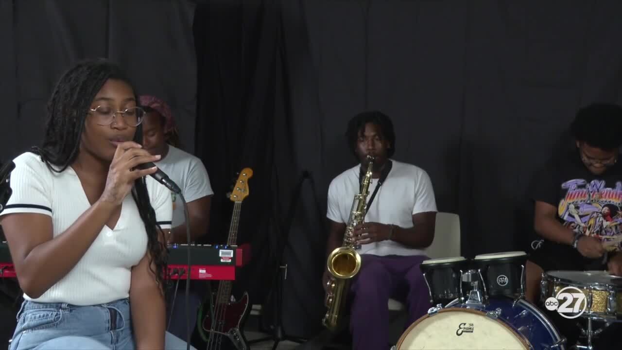 FAMU Students Remix the Classroom Into a Real-World Music Studio