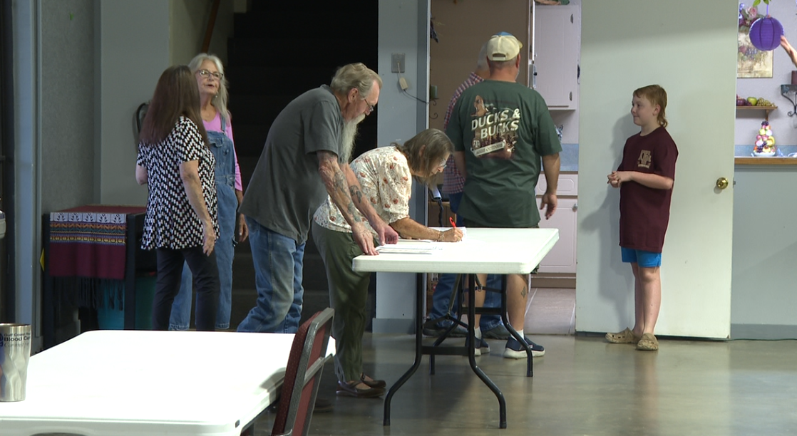 Leon County residents organize to fight commercial chicken house project coming to their neighborhood