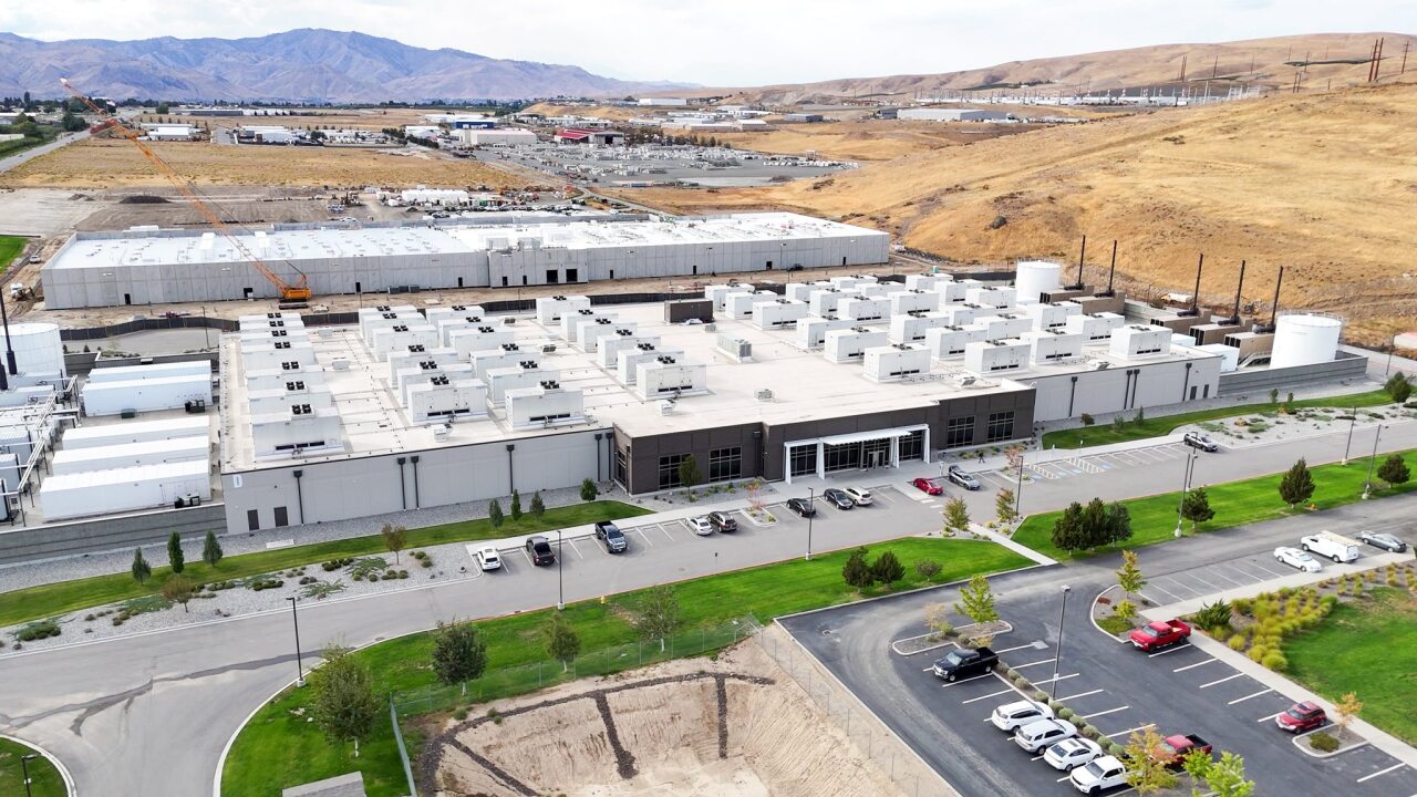 Data Center pic.jpg