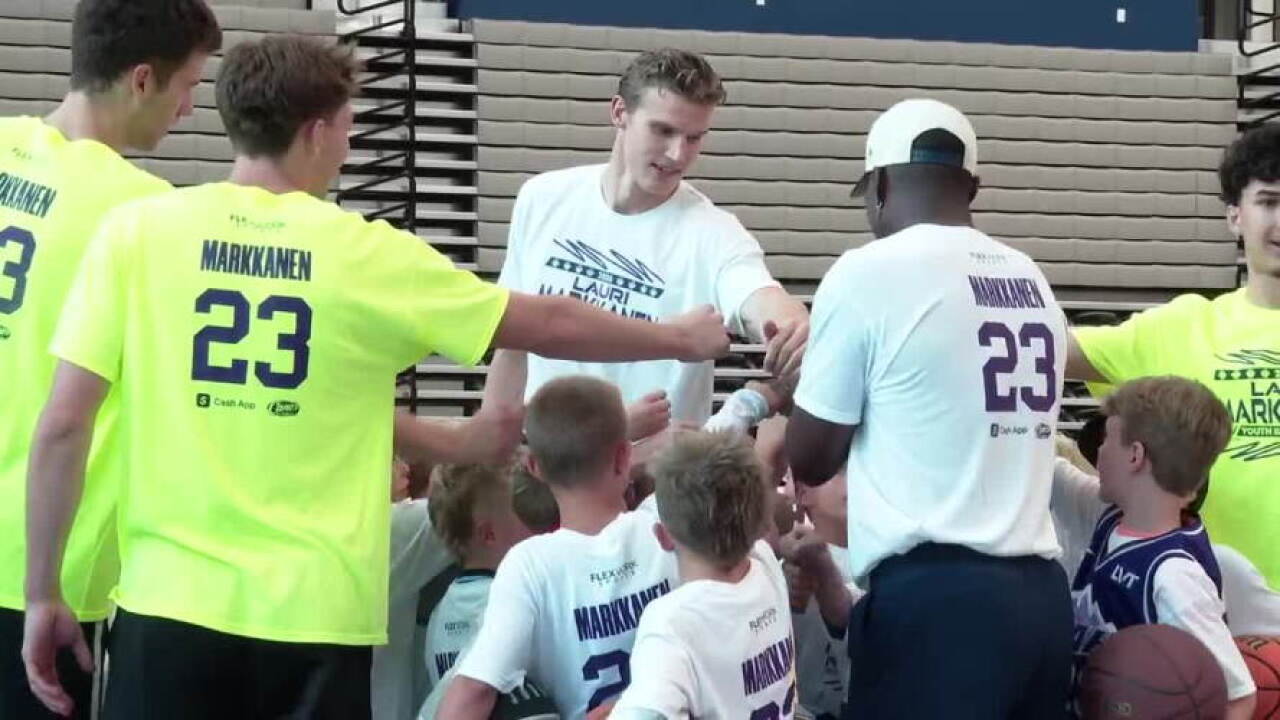 Lauri Markkanen hosts youth camp in Farmington