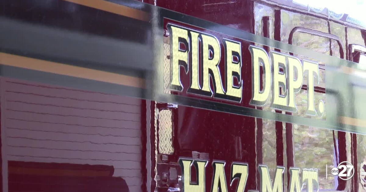 Tallahassee firefighters fight for a better wage - Vimarsana News