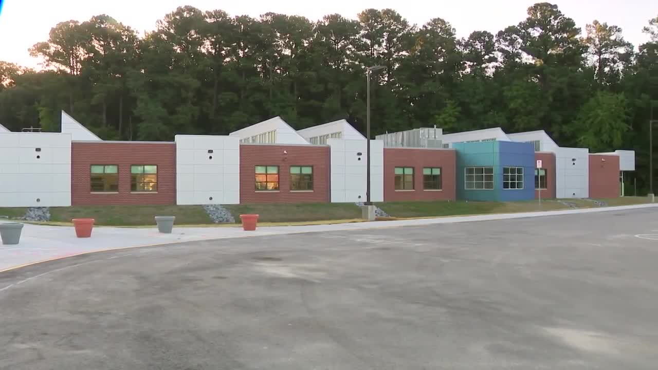 Chesapeake's Southeastern Elementary opens new 12-classroom addition