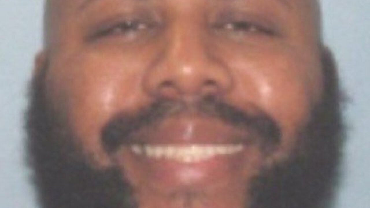 Nationwide manhunt for Facebook killer under way